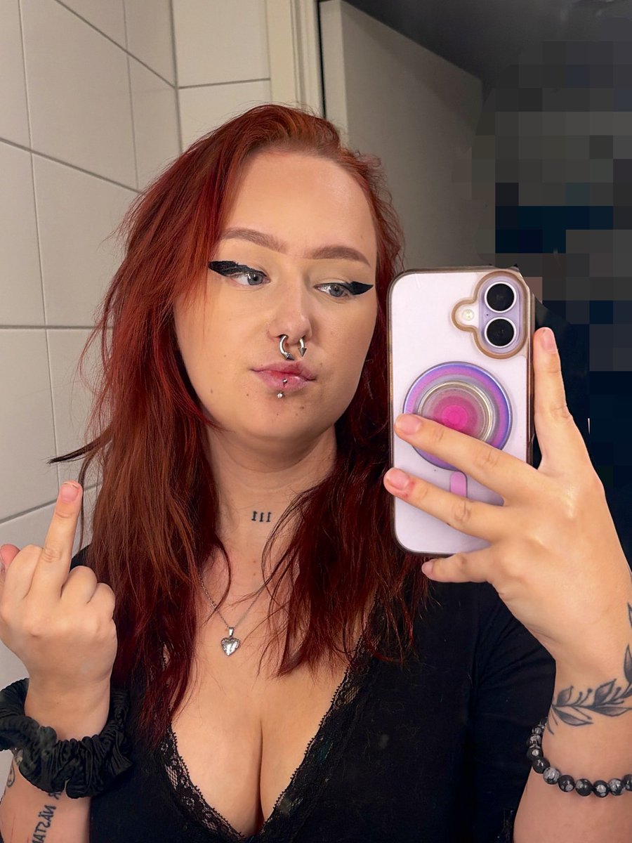 gudinnanmatild2's tweet photo. Det har varit löning och nu kommer jag för att samla in vad som tillhör mig 😈💅🏼
#findom #findomswe #finsub #moneyslave #femdom #humanatm #cuck #sph #sub https://t.co/ECM0nYDVsZ
