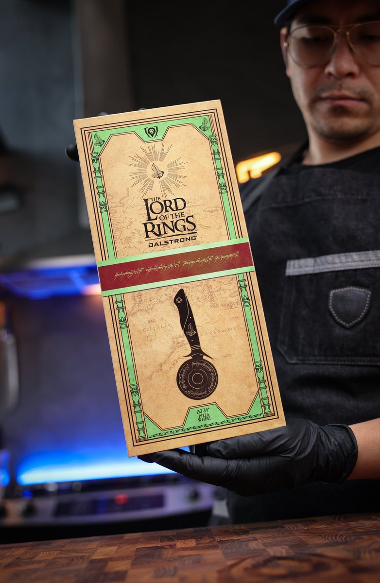dalstrong's tweet photo. Bring Middle-earth to pizza night. 🧙‍♂️🍕

The Official Lord of the Rings™ x Dalstrong Pizza Wheel combines premium craftsmanship with iconic LOTR-inspired engravings. ✨

Shop now at https://t.co/LqglyGH0q5

#LordOfTheRings #Dalstrong #LOTRCollection https://t.co/A22pcePXfH