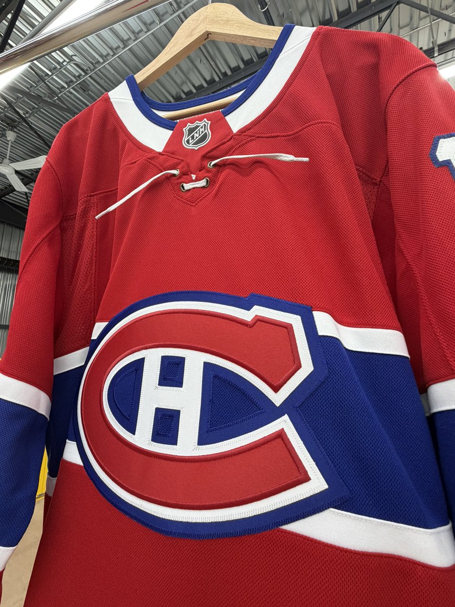 HKYJersey's tweet photo. This Caufield #13 signed jersey recently sold AGAIN at auction for $3000❗️

One random mystery jersey purchaser will receive this as their jersey in our drop. 

Next drop: Tomorrow 8:00 PM EST ➡️ https://t.co/tKSyTSgnuq https://t.co/k0U845fc6f