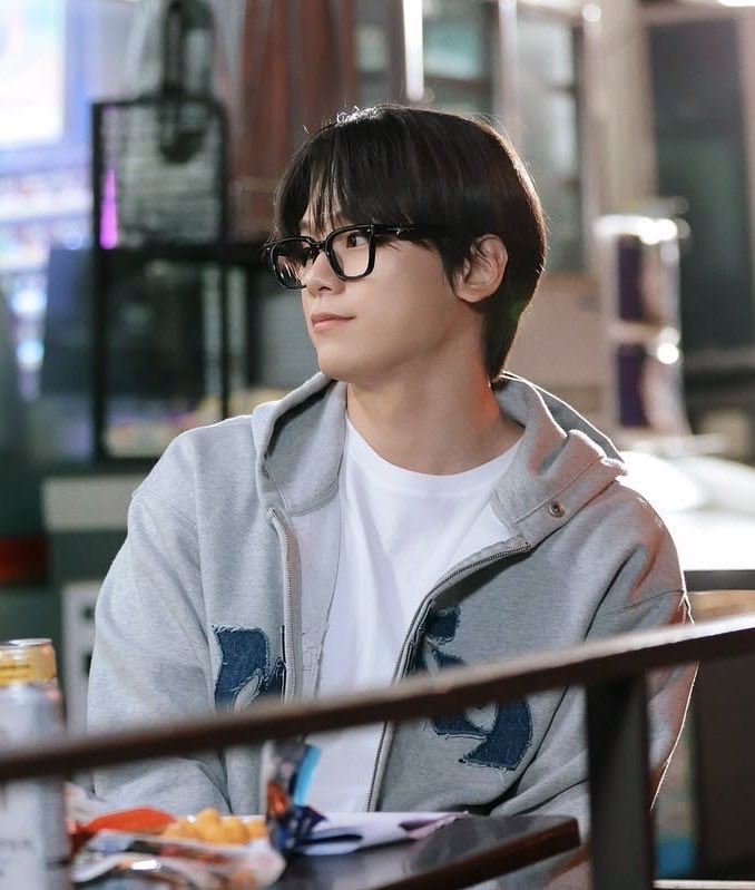imsillyhelp's tweet photo. juyeon x woomin agenda https://t.co/wV97ZDG71g