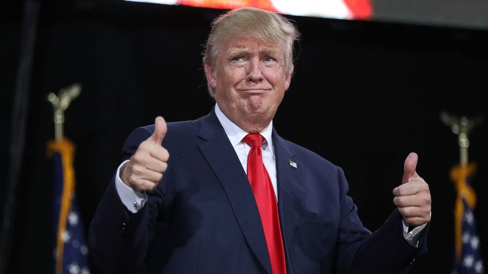 MarioNawfal's tweet photo. 🇺🇸 Trump just started mailing $500 ObamaCare refund checks to nearly 1 million Americans.

The White House says they were overcharged through HealthCare(dot)gov, and the money is coming from a $500 million pot of leftover fees.

More than 950,000 people across 30 states are getting a check, with Texas and Florida getting the most.

But it's a pretty specific group. If the government already helps pay your premium, or your state runs its own ObamaCare marketplace, no check for you.

The checks always seem to arrive right before an election though, don't they? 😂

Source: The Hill / Writer: Daniyal