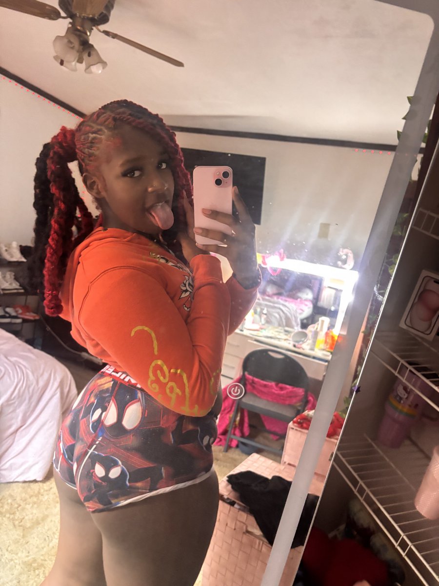 fatbootycutieee's tweet photo. Send me money and see how nasty I can get 😍😍😍💋💦 #schoolthot #ebonypyt https://t.co/OG3Vz5Fcw6