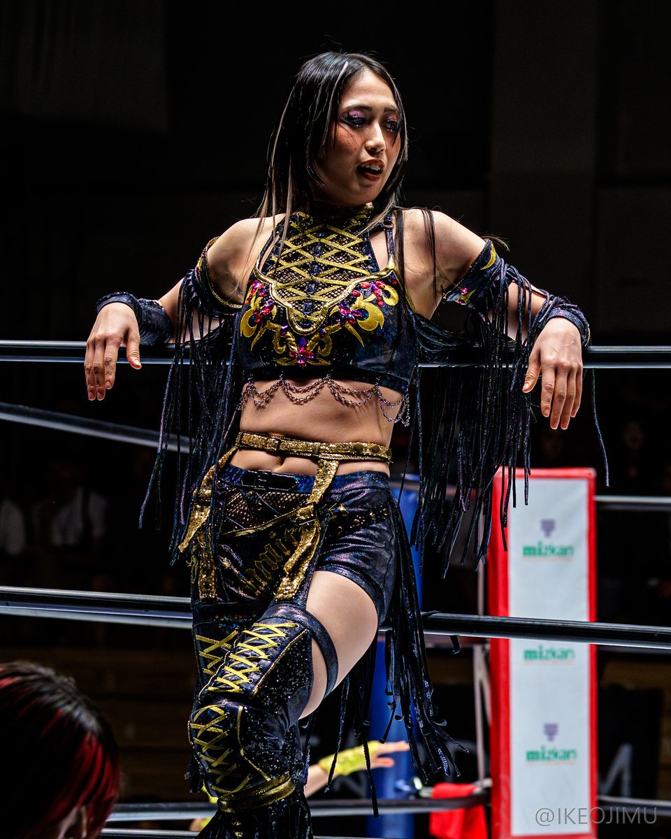 ikeojimu's tweet photo. 🐦‍⬛👑 2026.9.29 後楽園ホール #STARDOM #上谷沙弥 https://t.co/EbTSr78VbV