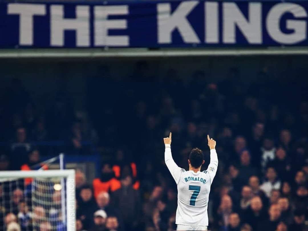RMadridPix's tweet photo. No matter how the bed shakes at night, another Cristiano will not be born. https://t.co/cXNBloXN5j