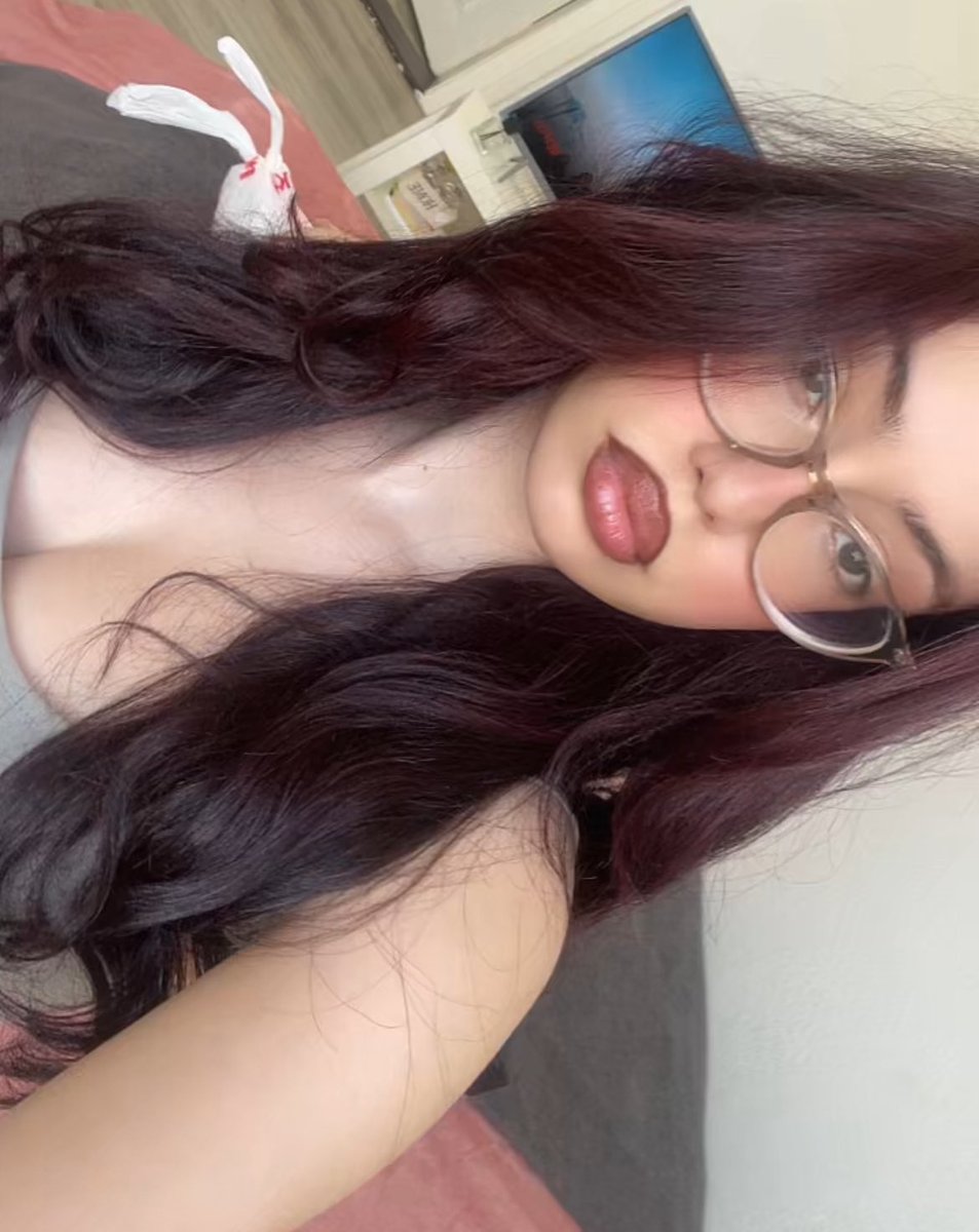 Limabazyy's tweet photo. Dieses Gesicht finanziert sich nicht von allein. #findom https://t.co/CttPaobzJu