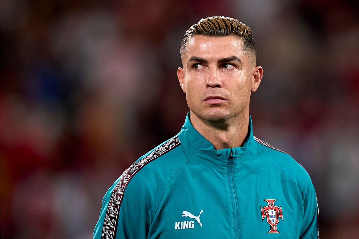 ActuFoot_'s tweet photo. 🚨🚨🚨💣💣 LA DÉCISION EST DÉFINITVE ET IRRÉVOCABLE !!! CRISTIANO RONALDO 🇵🇹 NE REVIENDRA PAS EN ÉQUIPE NATIONALE !!!! 🤯🤯❌

🗞️ @ojogo https://t.co/ZN0VOKApZb