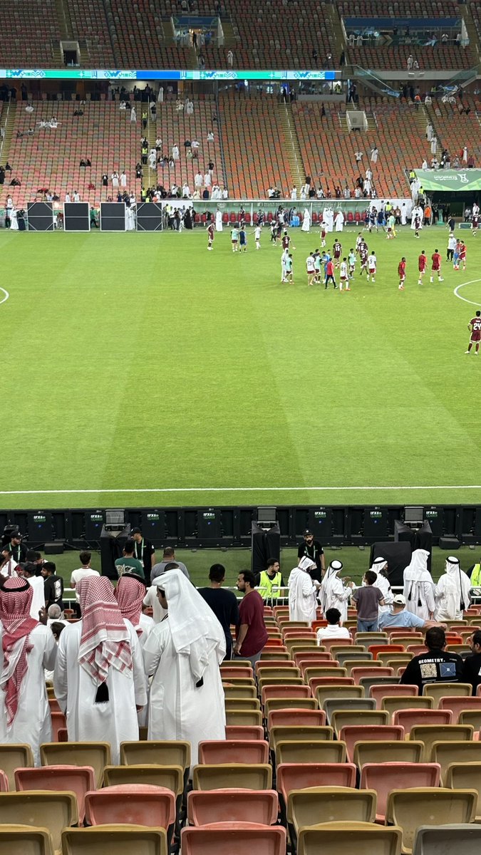 9sbh_'s tweet photo. الادعـم🇶🇦 https://t.co/9b1frQbVq3