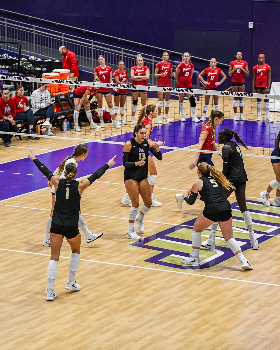 JMUVolleyball's tweet photo. More to come 😏 

#GoDukes https://t.co/xF1Uv6gI2O