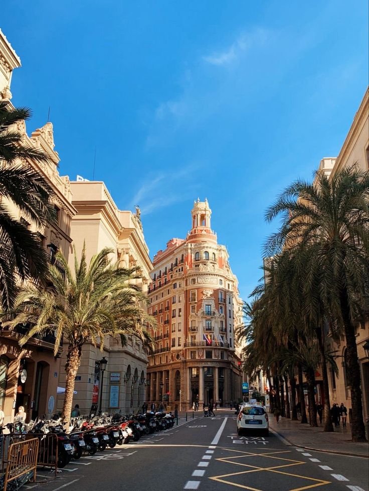 echoesofworld's tweet photo. Valencia, Spain https://t.co/ODWe8xliyq