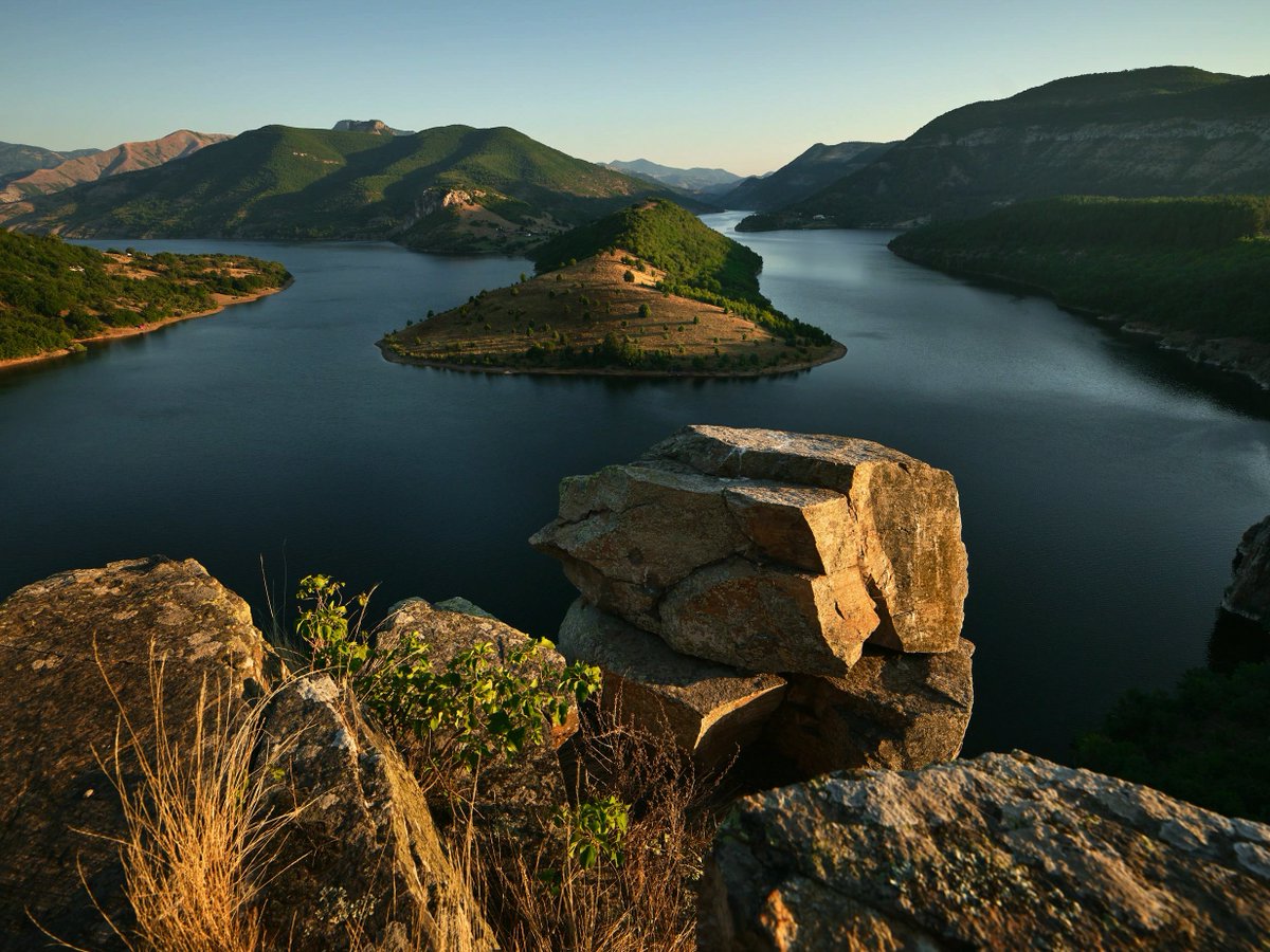 lecoqdanieea's tweet photo. the meanders of the Arda River https://t.co/Du3NWkVfQm