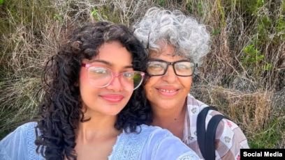 MagJorgeCastro's tweet photo. Mañana una joven cubana de solo 21 años y su madre serán llevadas a juicio político en Cuba.

El cobarde régimen castrista ve su seguridad amenazada por una joven libre con acceso a redes sociales.

Qué valiente @_annabensi y qué cobardes sus verdugos.

No las dejemos solas. https://t.co/88yLJ1Dp1n