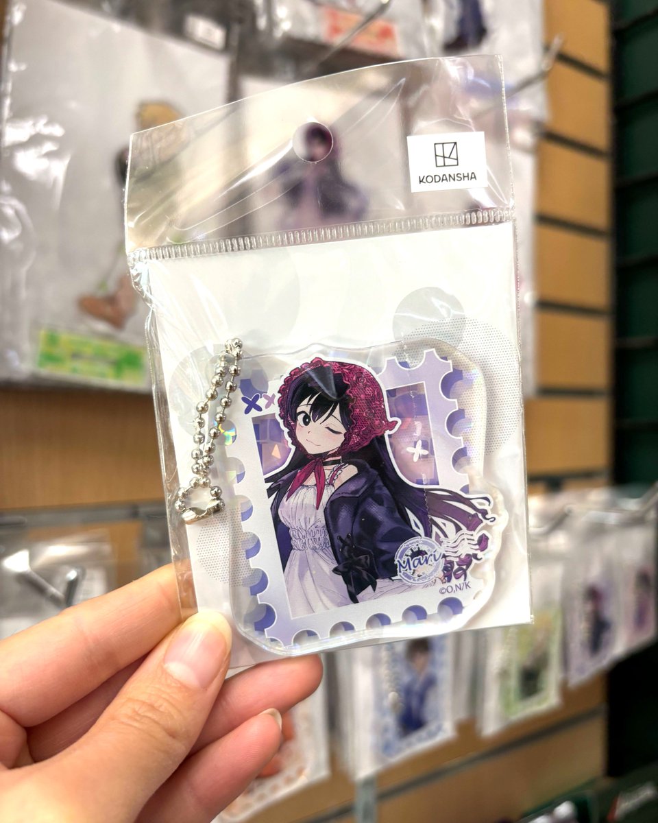 KinokuniyaUSA's tweet photo. Your OMORI collection is calling! 🌻✨

Pick up acrylic stands, keychains, badges, and more, now available at select Kinokuniya stores*!

*Please contact your local Kinokuniya for availability. https://t.co/OMhiijp3KK