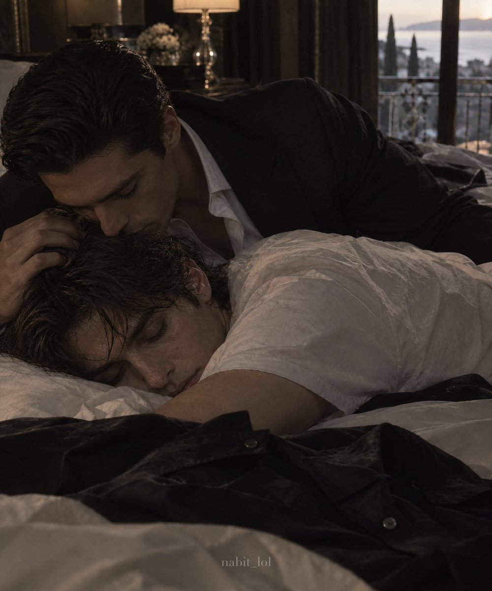 nabit_lol's tweet photo. 😘
#royalbloodandmafiaknight 
#royalbloodmafiaknight 
#ArianConti #CalebWhitmore #ariancaleb https://t.co/zkE01aUkIX