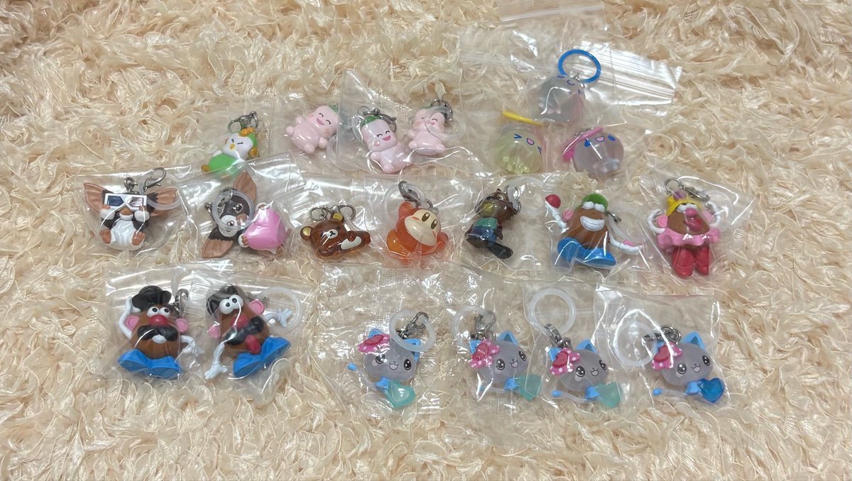 _jn__k_'s tweet photo. めじるしアクセサリー めじるし 交換 
ガチャガチャ ガチャ カプセルトイ https://t.co/3PUjLK4poV