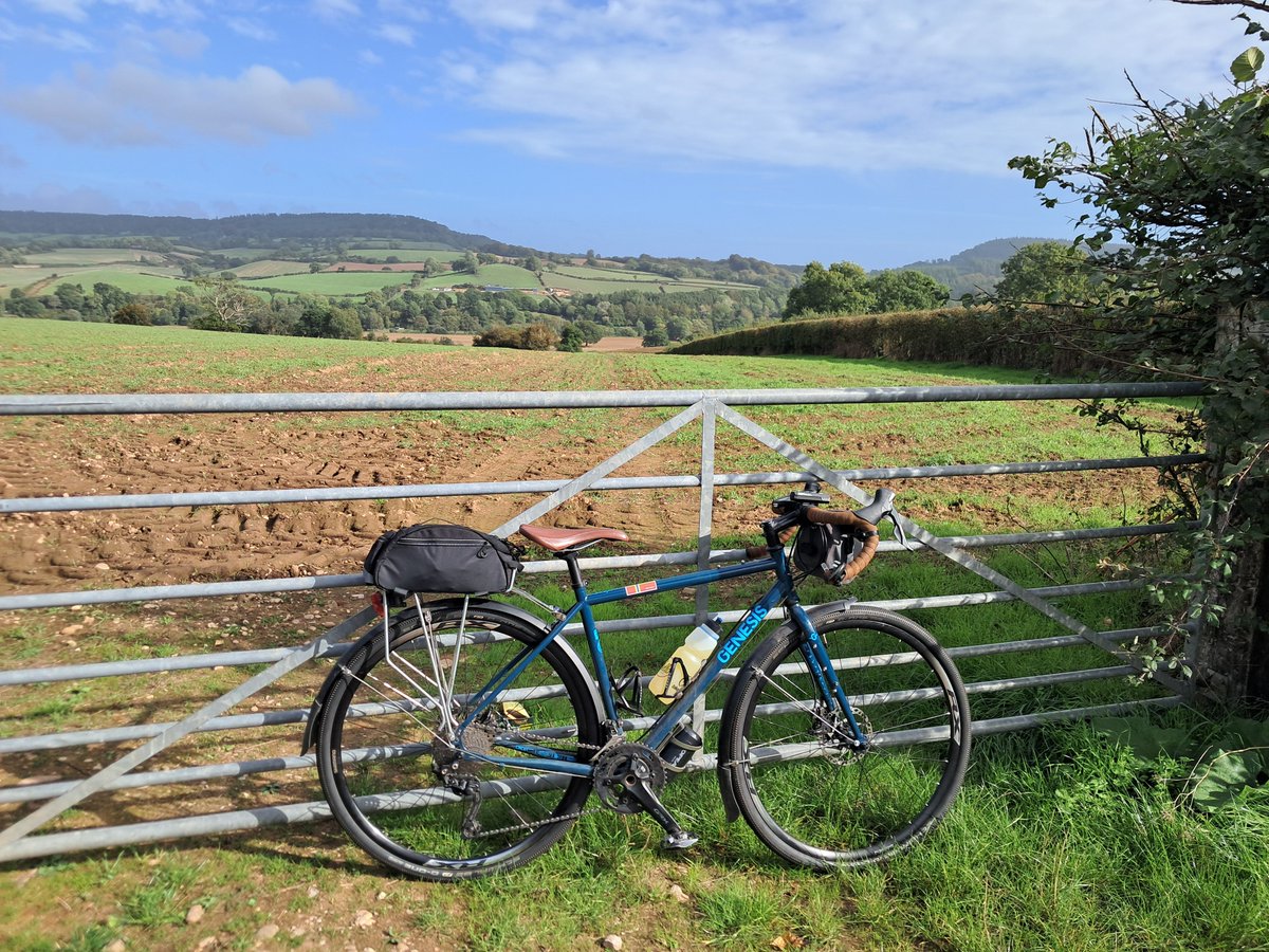 CB_cycles's tweet photo. Rode the Genesis today but I've swapped the puncture prone Gravel Kings for the G-one's temporarily until my new Pirelli Cinturato arrive for this bike #cycling #GenesisBikes #adventurebike #schwalbetyres https://t.co/751y9fzNEY