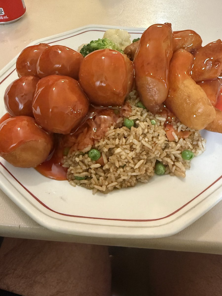 fonder1123's tweet photo. Sing -fei Chinese restaurant stonewall https://t.co/ce2G9U6Svp