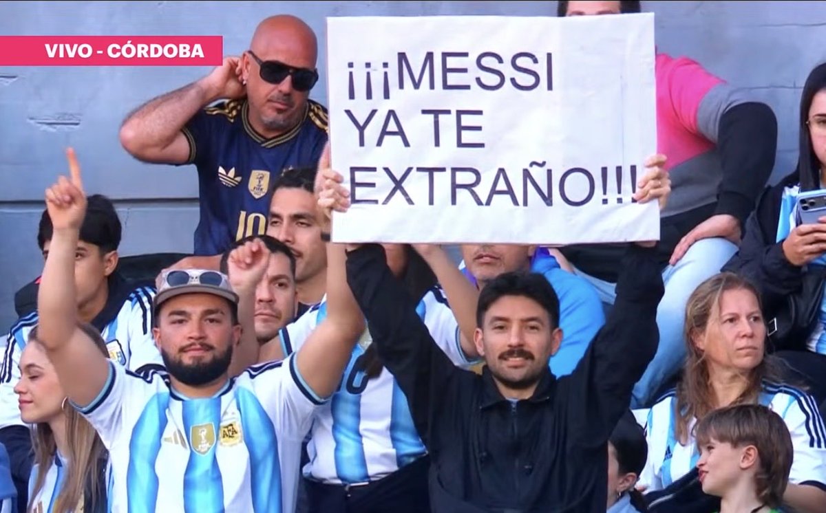 bibiendoenuna's tweet photo. yo https://t.co/Ss9nrLnlBE
