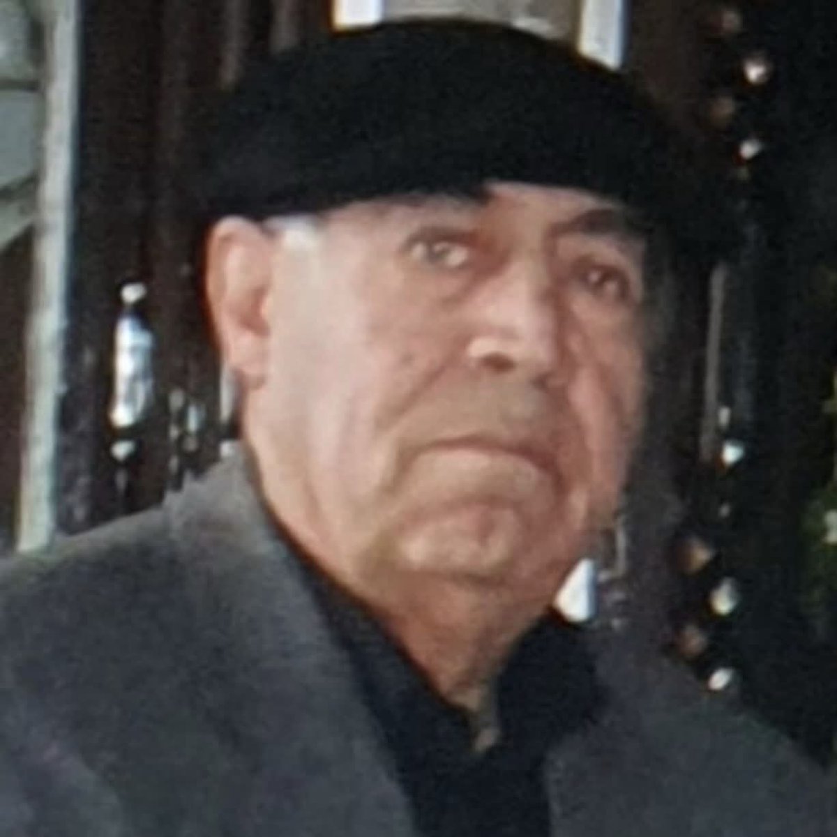 ibrahimkoklu49's tweet photo. Ailemizin değerli Büyüğü ömrünü hayra ve barışa adamış kanaat önderimiz HACI REMZİ ÖZBAYAM’ın

Vefatını derin bir üzüntüyle öğrendim. 

Merhuma Allah’tan rahmet; ailesine, yakınlarına ve tüm sevenlerine sabır ve başsağlığı diliyorum. 

Rabbim mekanını Cennet, Makamını Âli eylesin https://t.co/8BuXrdU2AI