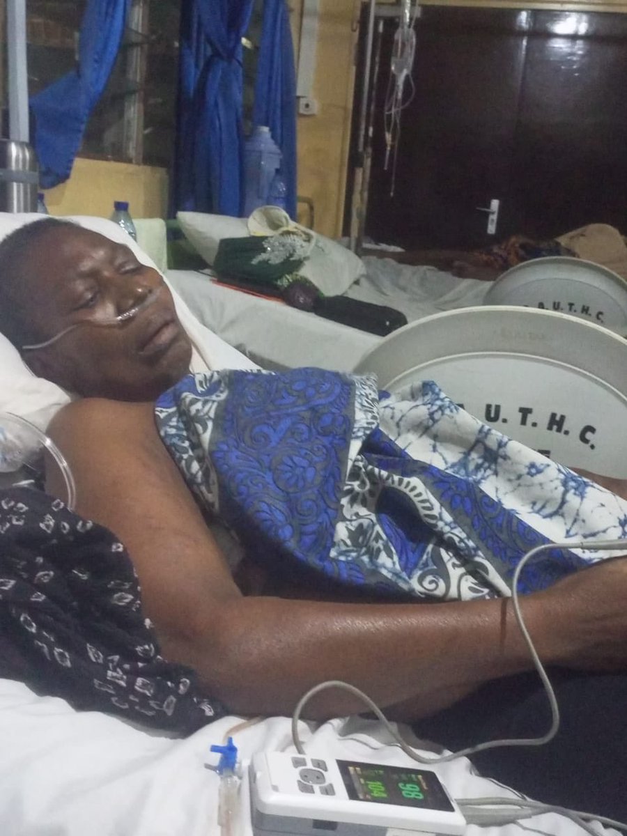 therealosungirl's tweet photo. Please help my mum 🤲🏾

My mum is battling breast cancer and has been through so much already. She recently underwent surgery and is still in the hospital recovering. she is now currently on oxygen, and she needs blood as well as continued medical care and treatment. https://t.co/LmNCuLuBdV