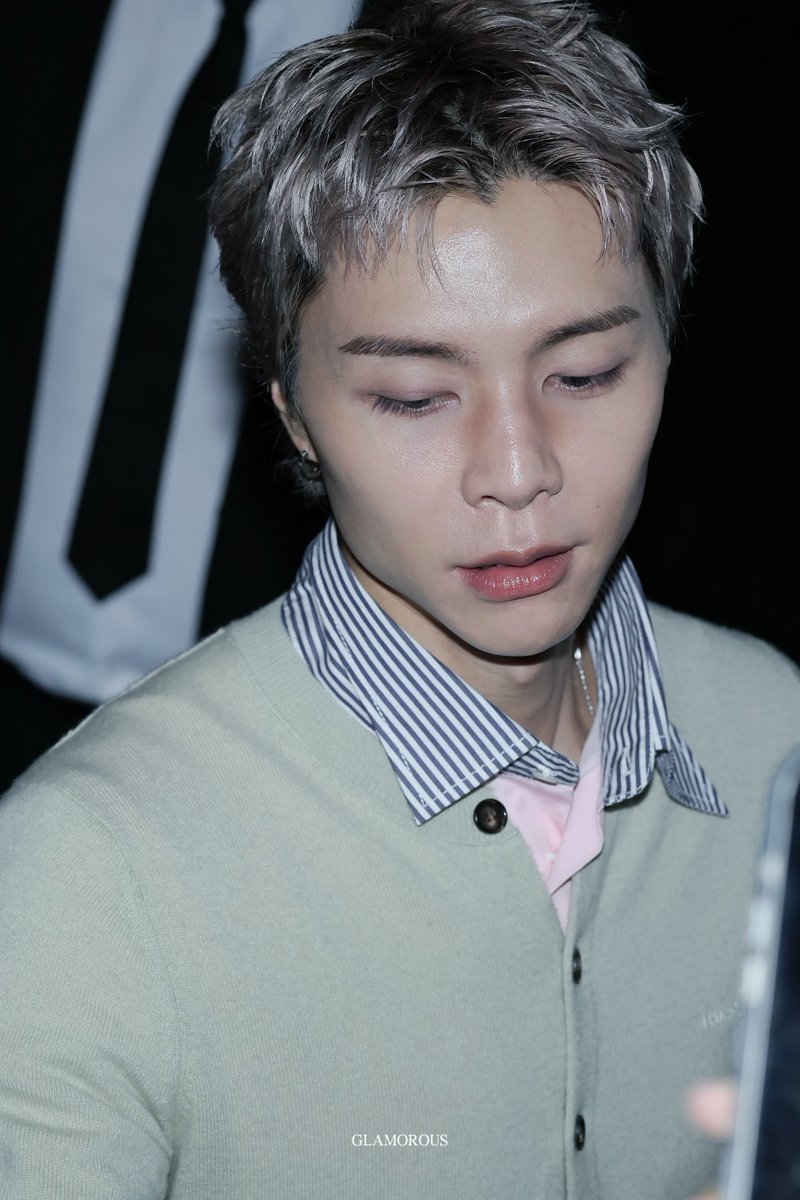 GLAMOROUS_209's tweet photo. 260930 Acne Studios SS27 Collection

#AcneStudiosSS27xJohnnySuh 
#AcneStudios 
#JOHNNY 
#쟈니 
@acnestudios https://t.co/onNZjOwafv