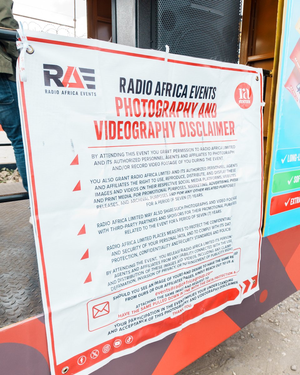 RadioJamboKenya's tweet photo. Foleni ya @Postbank1 sisi tunapiga ni ya dance floor peke yake. Muda wa kukaa kwa bank the whole day hatuna kabisa.
#PostBankConnect #SAYE #SaveAsYouEarn #KituoChaWakenya https://t.co/DAAfcZx4so