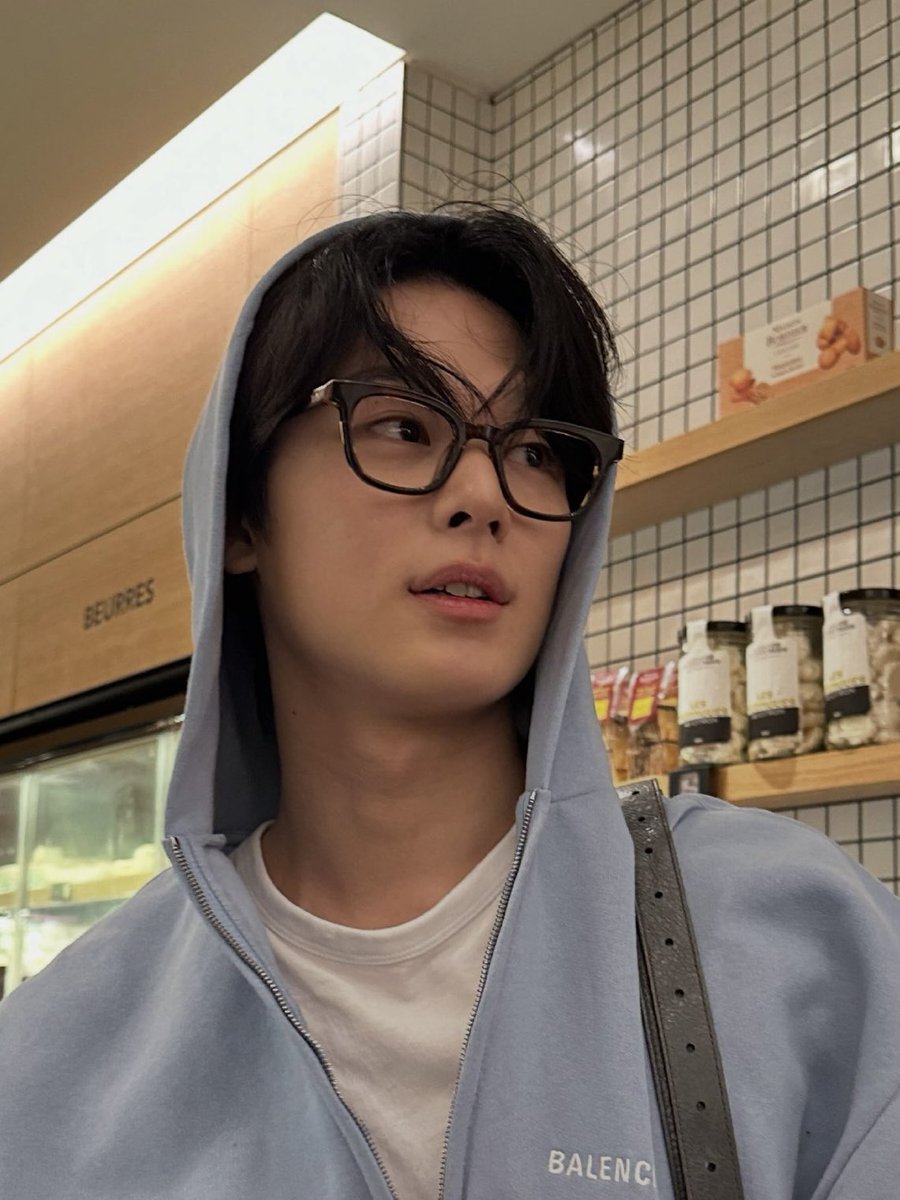 imsillyhelp's tweet photo. everything about him is perfect https://t.co/pzG3K9GOAk