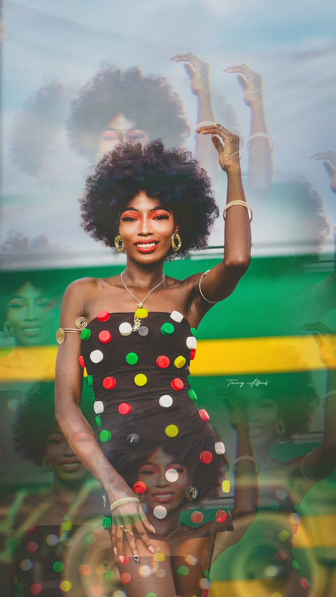 Alfred_Timmy01's tweet photo. Art meets fashion. ✨

A portrait series inspired by creativity, culture, and the beauty of seeing ordinary materials differently. The dress was designed using cover bottles, transforming everyday waste into a bold fashion statement.

📸: Timmy Alfred 

#TimmyAlfred #Photography https://t.co/KD6Mq2Mpv9