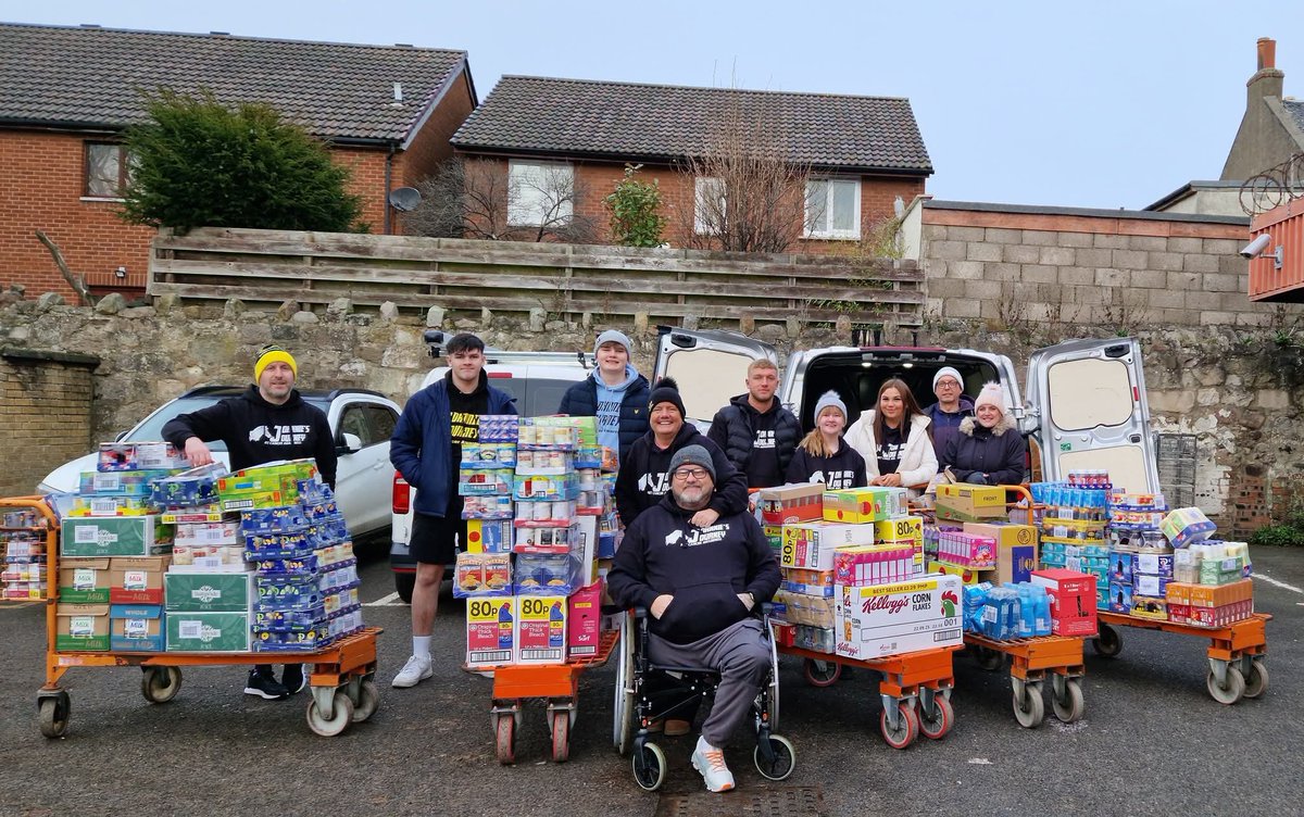 JMeeksJourney's tweet photo. Looking over the past decade at JJ.  We've been proud to support the @EL_Foodbank for over 6 years, and will continue to do so.  Tens of thousands worth of urgent items donated.   All thanks to the kindness of our supporters. Thank you 🦓🤍🖤 #netcancer https://t.co/4VdZNS1LRx