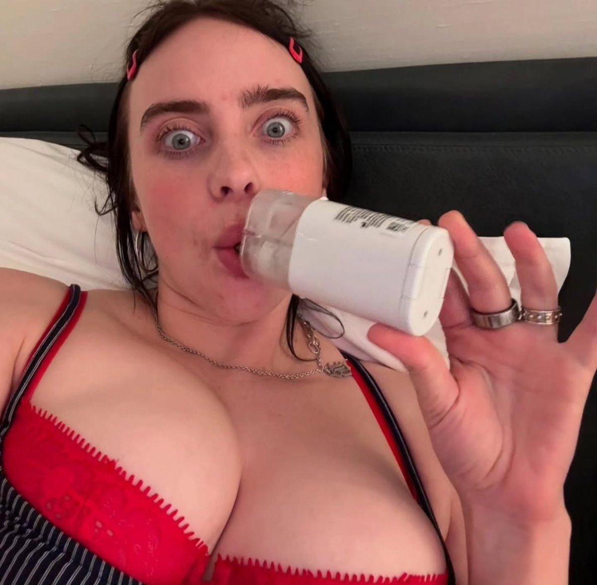 starcravingspr's tweet photo. Billie's view is therapeutic. https://t.co/u8dOjSutd8