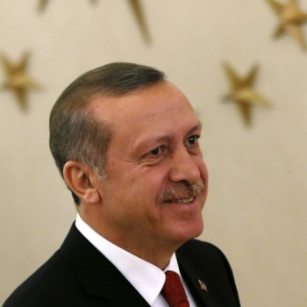 Distaste_1's tweet photo. Fon krizini çözerse %70 / çözemezse %52 https://t.co/3EKWAg3T4o