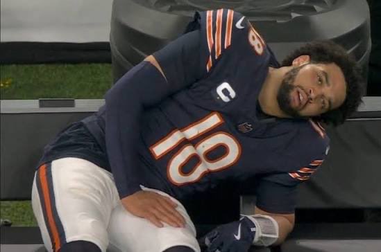 CaughtsonWatson's tweet photo. I was visiting my grandma in the hospital and the doctor said the only way she would live is if the Bears win a playoff game in the next 10 years. I broke down in tears right then since I knew she had no chance. https://t.co/sRGYMVkLVY
