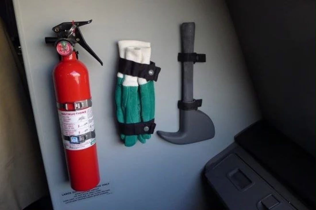 JaipurDialogues's tweet photo. Please pray for his Quick Recovery 

He was attacked by an Axe which is there in the Cockpit (firefighting tool) 

His condition is very fragile 

May Mahadev give him all the strength 🔱 https://t.co/Ke9G720fS3