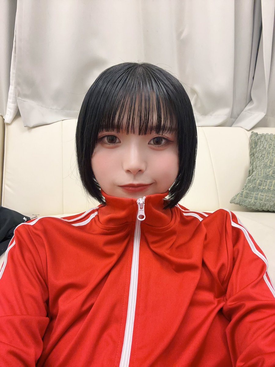 75_756_75mn's tweet photo. おはようまる❕🐰☀️*ﾟ
今日から10月､､､だよな､､､
気温おかしくないか( ᐛ )

体調管理にお気をつけて
(*´︶`*)ﾉ
ご安全にっ🫡

#うまるちゃんえらい
#レスミーとZepp https://t.co/cyqcQkRwaN