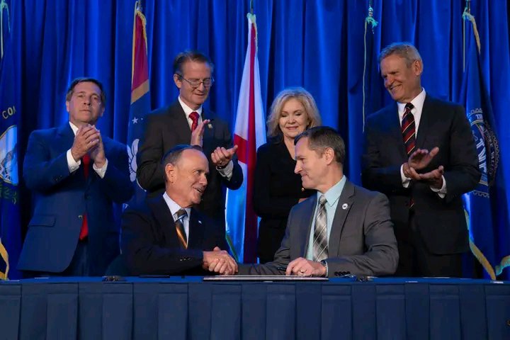 MarshaBlackbumm's tweet photo. America’s nuclear renaissance runs through Tennessee, and TVA’s Clinch River site is a big reason why! 

Glad to see the TVA one step closer to building one of the nation’s first SMRs to power Tennessee homes and businesses with clean, reliable energy. https://t.co/ebQeGpsCeY