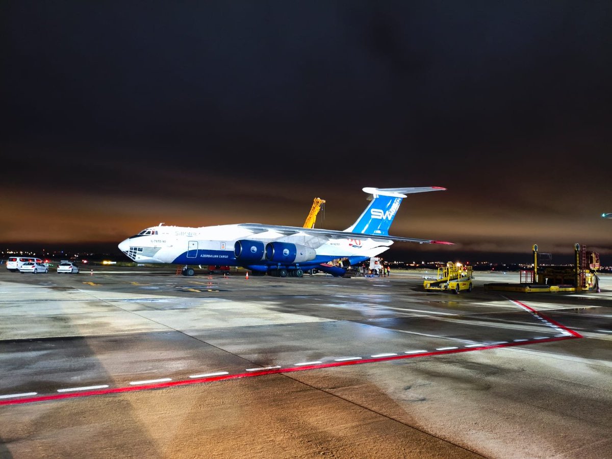 ForondaAirport's tweet photo. Sorpresa!!! 
Todo parece indicar que el Ilyushin-76 vendrá 3 días más!!! Eso sí no sabemos cuáles que os veo venir ajjajaja https://t.co/kKC5Extww5