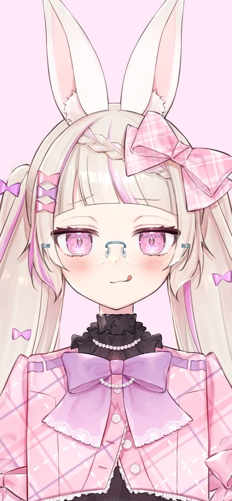 shiratonanase00's tweet photo. おはぴょん🐇🎀🌸
#おはようＶライバー 

今日は見ての通り❕#メガネの日 ❕

顔面強いのでどんなメガネも似合っちゃうんだよね〜✨️💕

3個目のメガネは個人的によく使うし好き❕
みんなはどのメガネがいい❔

今日もゆるふぁいでいてらっしゃ〜いっ🎀🤍

#IRIAM #IRIAMメガネの日 #IRIAMライバーさんと仲良くしたい