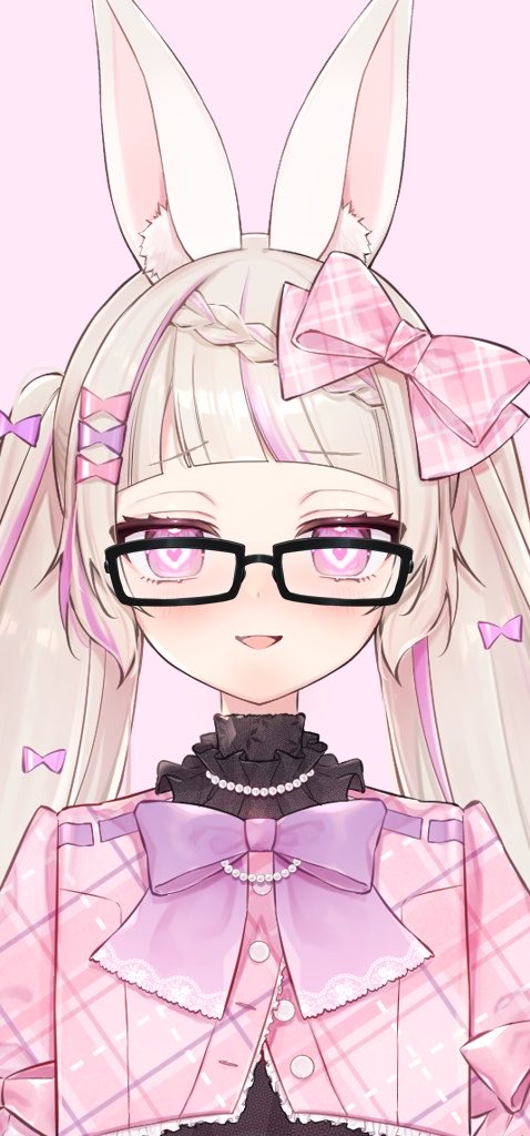shiratonanase00's tweet photo. おはぴょん🐇🎀🌸
#おはようＶライバー 

今日は見ての通り❕#メガネの日 ❕

顔面強いのでどんなメガネも似合っちゃうんだよね〜✨️💕

3個目のメガネは個人的によく使うし好き❕
みんなはどのメガネがいい❔

今日もゆるふぁいでいてらっしゃ〜いっ🎀🤍

#IRIAM #IRIAMメガネの日 #IRIAMライバーさんと仲良くしたい