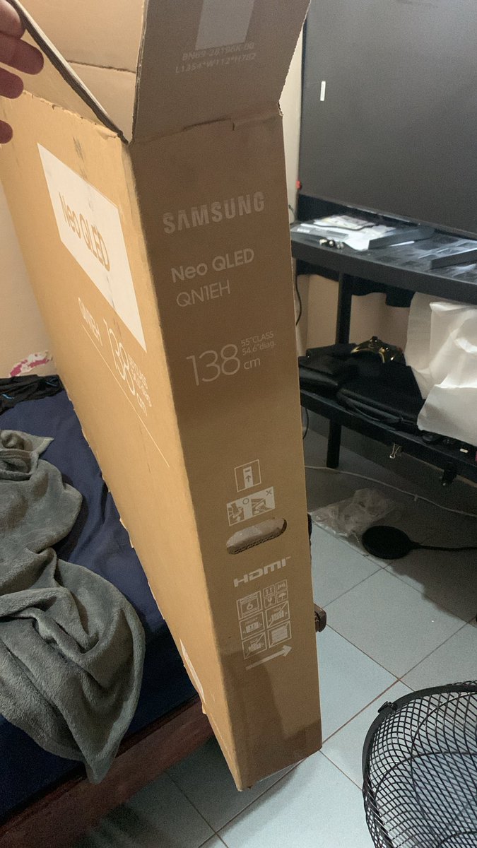 Hbochapa74's tweet photo. @RicardoBSalinas me ayudas a que me cambien una tv que compre en la app de total play llego dañada ya hice reporte en la app y todo pero con tu ayuda seria mejor haga paro tio richi para que @totalplaymx me ayude a solucionar esto si ando bien triste ya me veia jugando en 4k https://t.co/mYHQhFdGA9