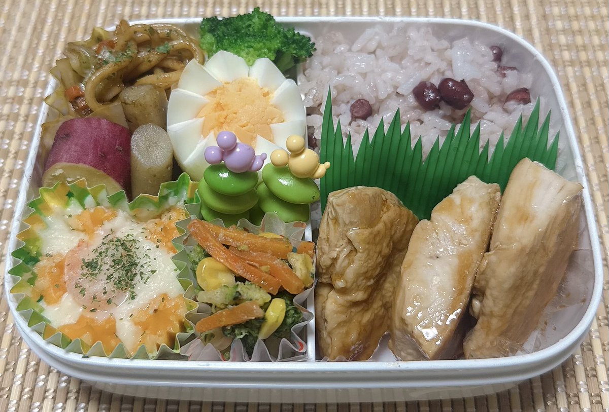 25_akane_25's tweet photo. ☀️おはようございます🐣
今日も1日頑張りましょう🍂
#おべんとう #弁当 #お弁当記録 
#お弁当作り 
#記録 ➡️477日目 https://t.co/qaT9emHO4T