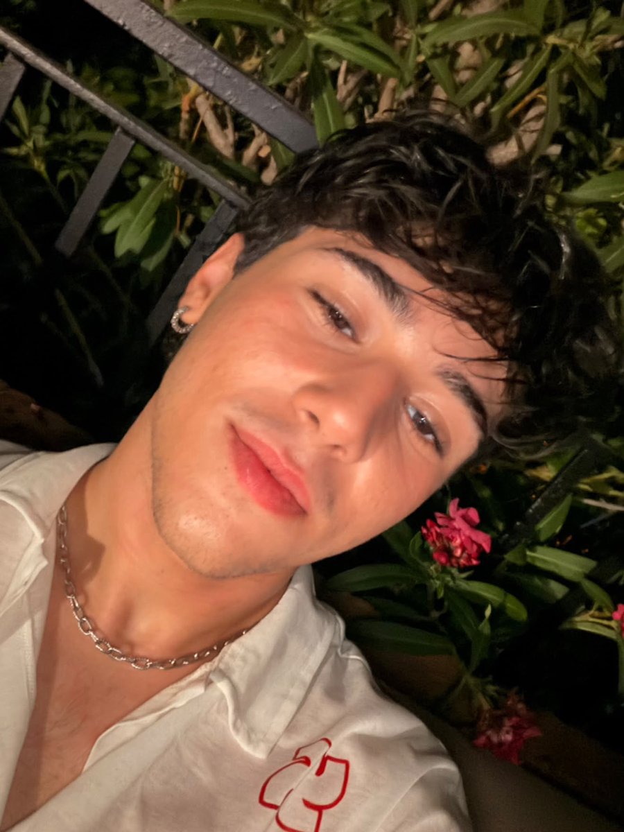 efesanntikkenti's tweet photo. bunu iyi geceler opucugu sayiyorum efsancim https://t.co/XFiR4T5IVA