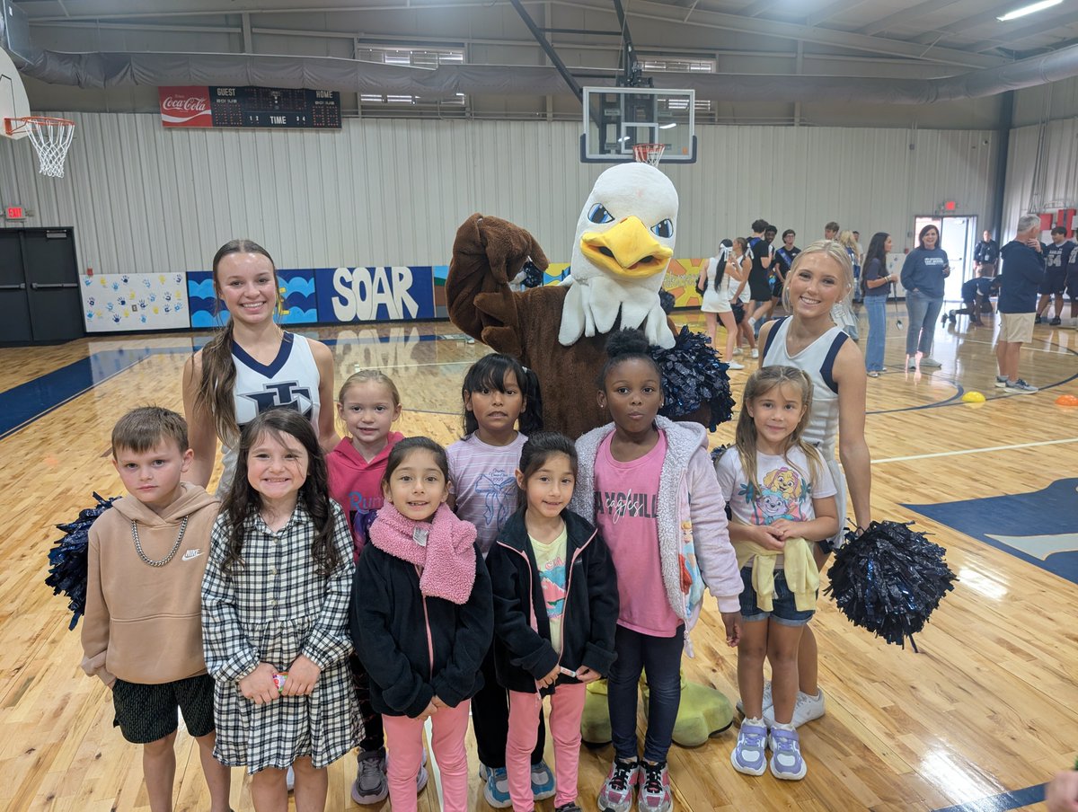 Maysville_Elem's tweet photo. What a great time at today’s East Side Spirit Tour &amp; Pep Rally!  Our band, cheerleaders, football players, Homecoming Court, and Eagle brought the energy and made it a day to remember!  Let’s keep the spirit going! Thank you @EJ_Athletics for joining us! #EastSidePride #GoEagles https://t.co/reALhoN3gF