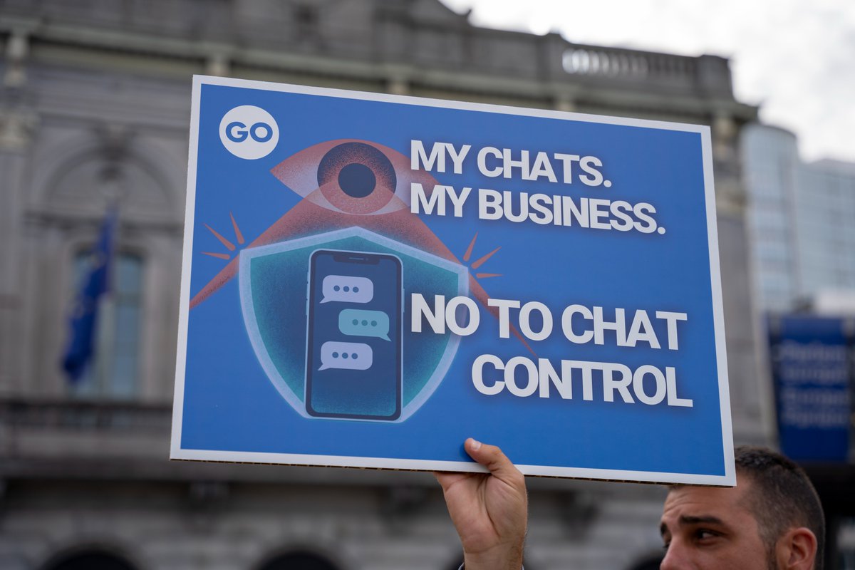 CitizenGO's tweet photo. 🚨 WE STOPPED CHAT CONTROL,FOR NOW.

Parliament negotiators rejected a proposed deal that could have enabled sweeping scans of private chats and files without limiting them to individual suspects.

This is an important breakthrough, but the fight is far from over. Negotiations continue, and EU governments are still pushing on private communications.

We will keep showing up. Your private messages should stay PRIVATE.