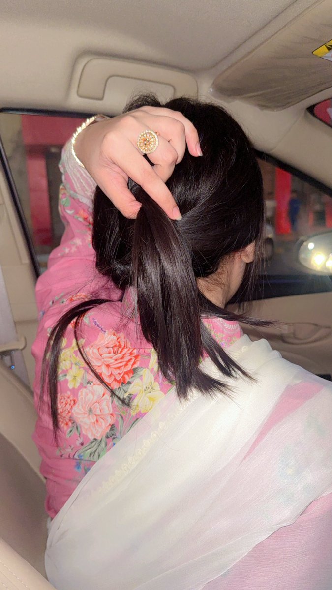 MuneebNMaria's tweet photo. “Just two of us, exploring new vibes together. 😉” https://t.co/k7FiULYCLz