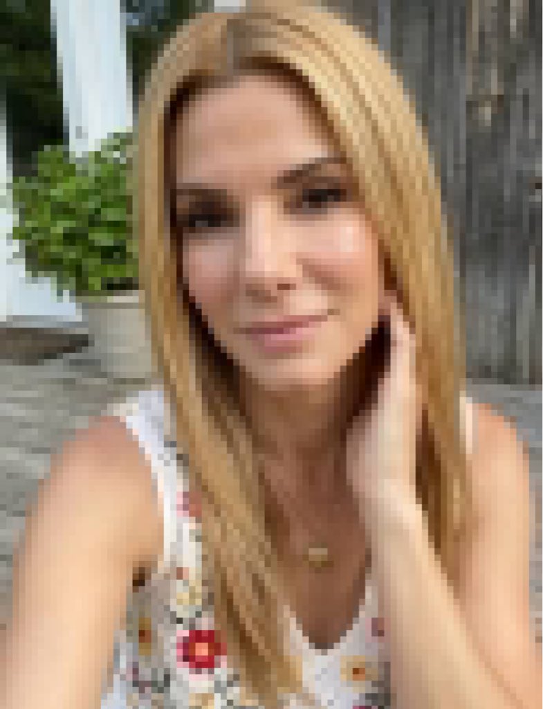 Sandrabullcapc1's tweet photo. 🩷💋💍🎁🎁 https://t.co/JQ3MNDmMiF