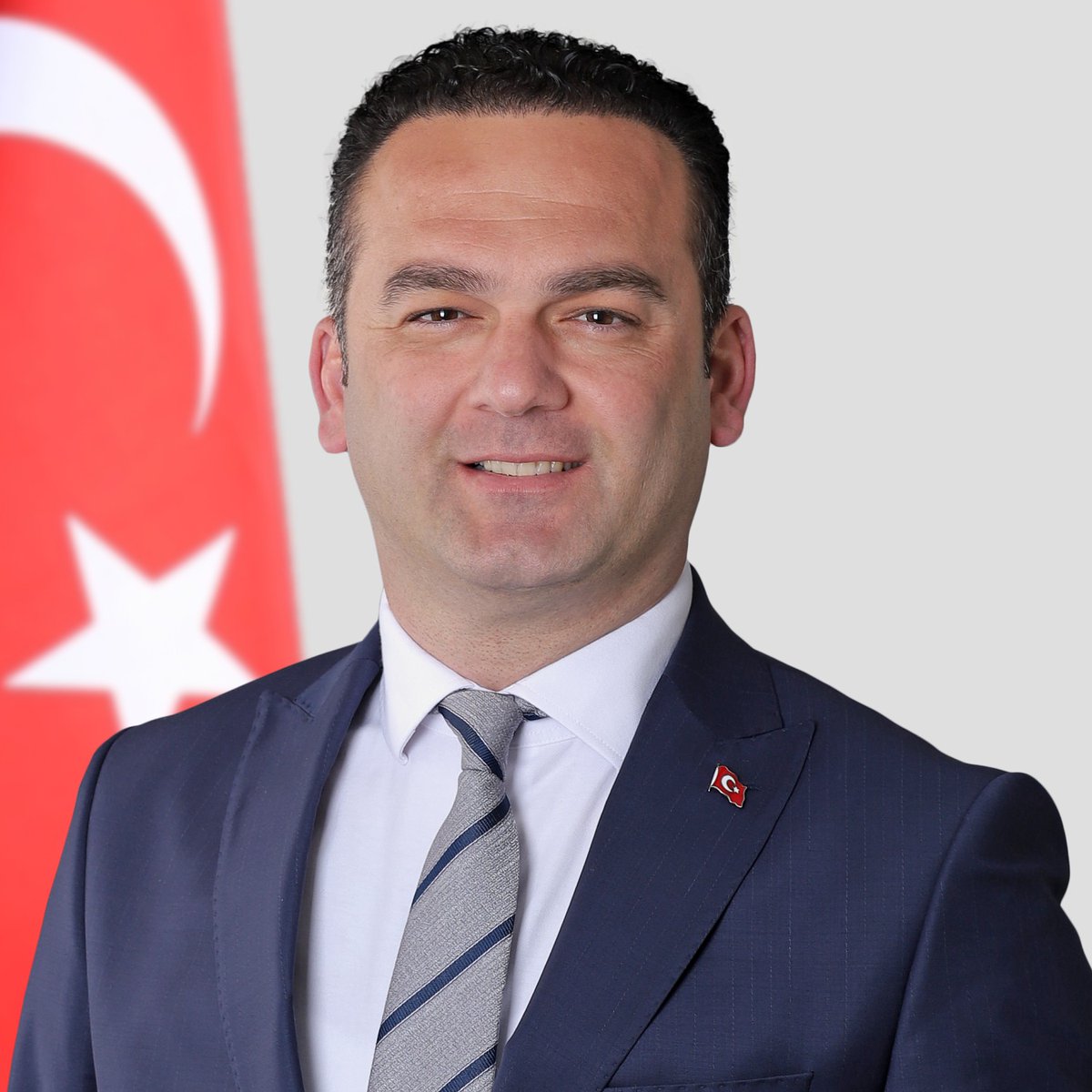 gdhdijital's tweet photo. Giresun'da lise öğrencisi Tuana Elif Torun’a yönelik cinsel taciz suçundan 1 yıl 6 ay hapis cezası alan eski Görele Belediye Başkanı Hasbi Dede’nin cezası istinaf mahkemesince onandı. 

— İçişleri Bakanlığınca görevden uzaklaştırılan Dede’nin cezası kesinleşti.

— Belediye meclisi yeni başkanı seçmek için sandığa gidecek.

— Davanın mağduru 16 yaşındaki Tuana Elif Torun ise yargılama sürerken geçirdiği trafik kazasında hayatını kaybetmişti.