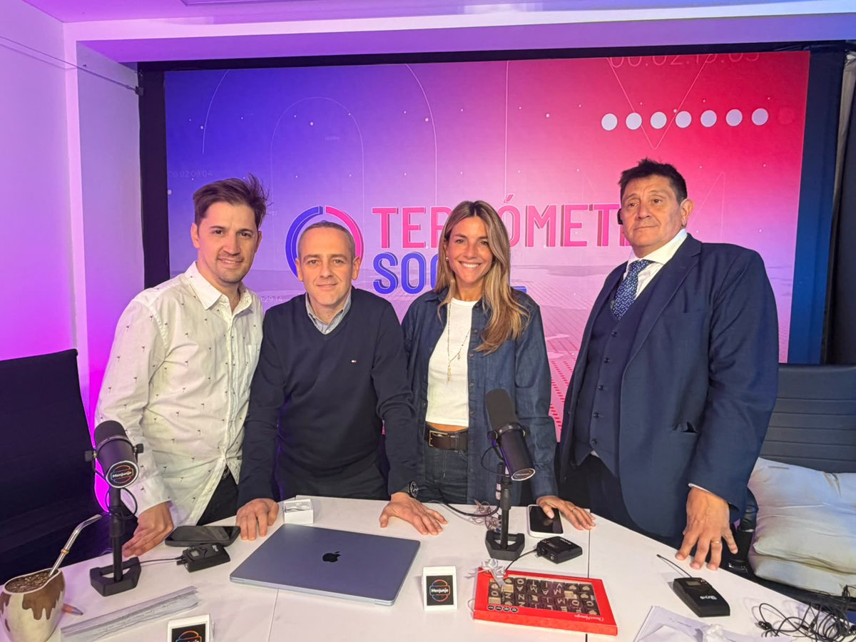 pablomontagna's tweet photo. #TermometroSocial - Miércoles 14.30 por Menjunje TV 

https://t.co/NrCAYIQVWM https://t.co/gJ2Eo8GW8I