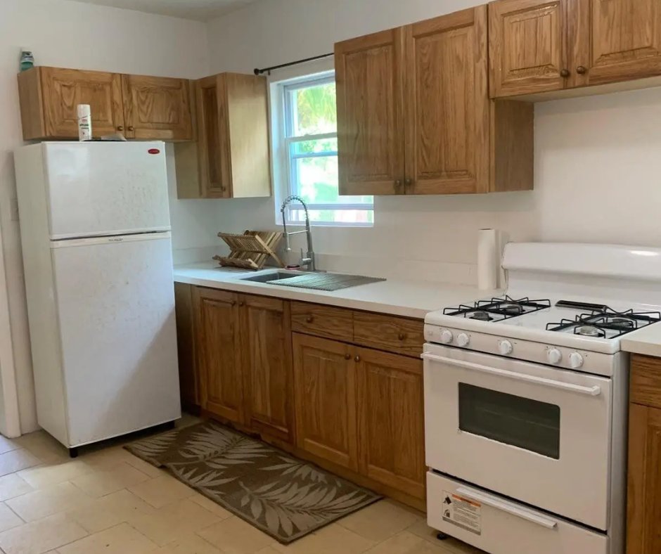 17_DegreesNorth's tweet photo. 2BR/1.5BA furnished apartment in Morning Star, Nevis. Private garden-view patio, laundry, ceiling fans &amp; AC with long-term lease.
US$818 / EC$2,200 monthly | 1-year minimum
Details: https://t.co/2lgYXb6rGn
📞 869-763-3353
#nevishomesforrent https://t.co/JBJETFw1GA