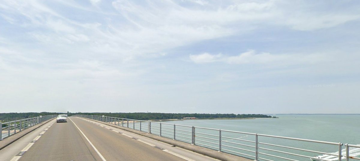 blogtransfer's tweet photo. #geofact
Un pont situé en 🇨🇵 métropolitaine. Lequel❓️
@OMbre13013
@GeoTales_
@Havenport59
@Adrien_D17
@Fantoma41154193
@LeToumas
@laurence0684 https://t.co/yXokHkwFvM