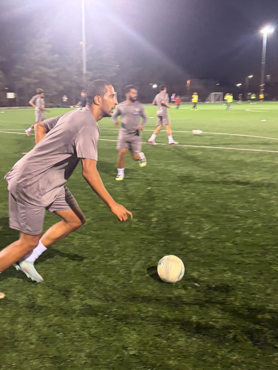 SoulTHFC's tweet photo. Another day, another session 

Putting in the work as we prepare for this weekend’s away fixture against Romford FC. 

Focused, hungry, and ready for the challenge! 

#SoulTHFC #MatchdayLoading #AwayDays #RoadToTheWeekend https://t.co/T2hNdsTSjo
