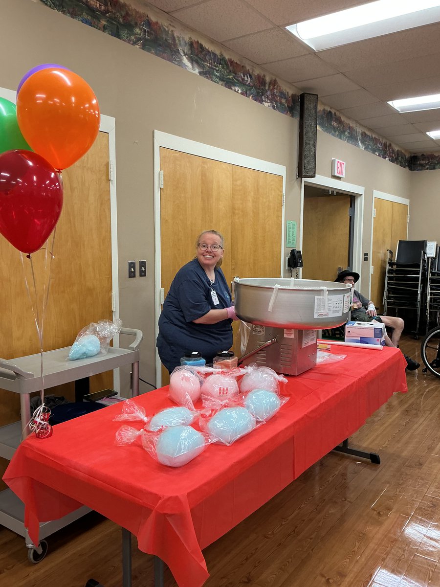 SouthMountainRC's tweet photo. We held our 3rd Annual Great @SouthMountainRC Carnival! Residents and staff enjoyed games and carnival treats like cotton candy, popcorn, and hotdogs! 🌭🍿🎟️
#SouthMountainRehabCenter #Carnival #HotDogs #Popcorn #CottonCandy #Games #Fun https://t.co/RpbHTR4Nwg